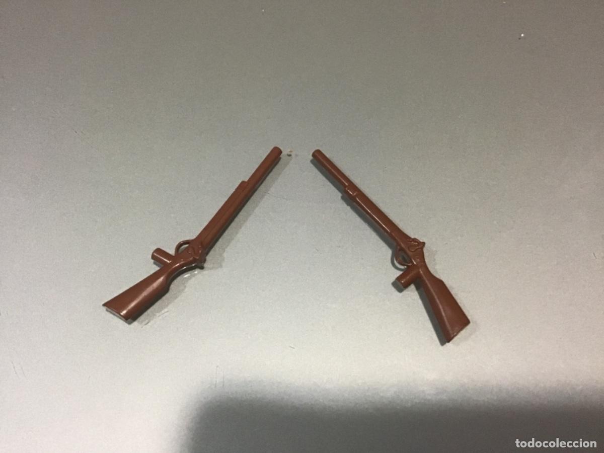 Playmobil: 2 rifles marrones playmobil oeste indios - Foto 1