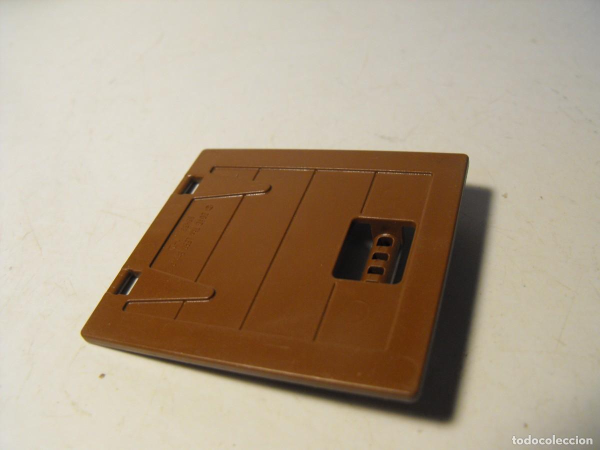 Playmobil: PLAYMOBIL. Puerta, trampilla. - Foto 2