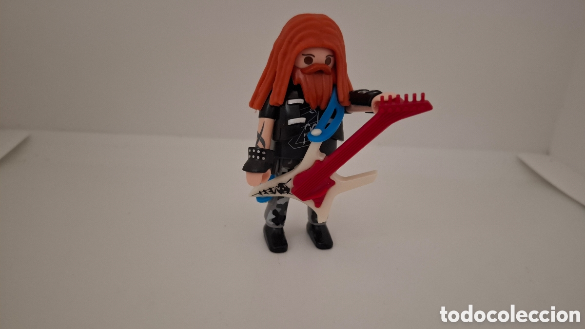 Playmobil: SERIE 18 ROCQUERO CON GUITARRA NUEVO DE SOBRE