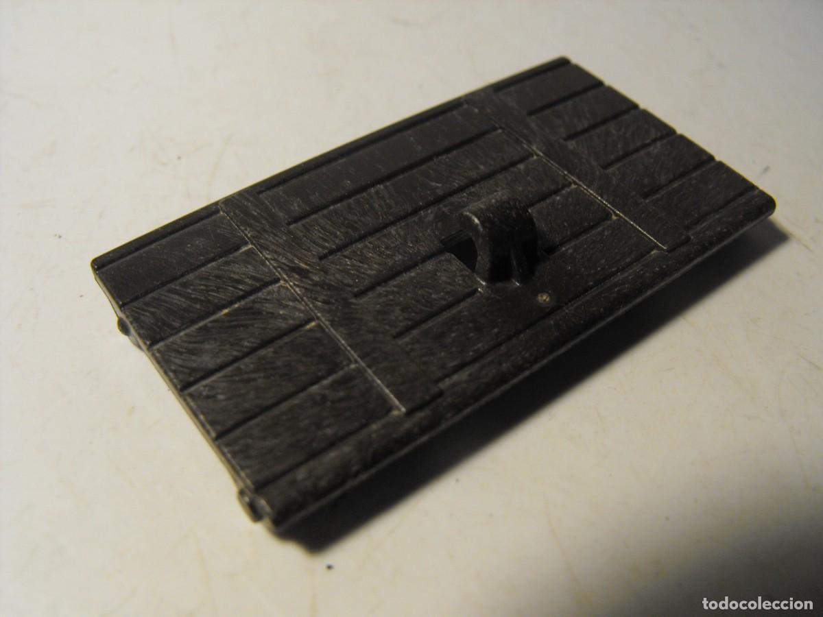 Playmobil: PLAYMOBIL. Puerta, trampilla. - Foto 1