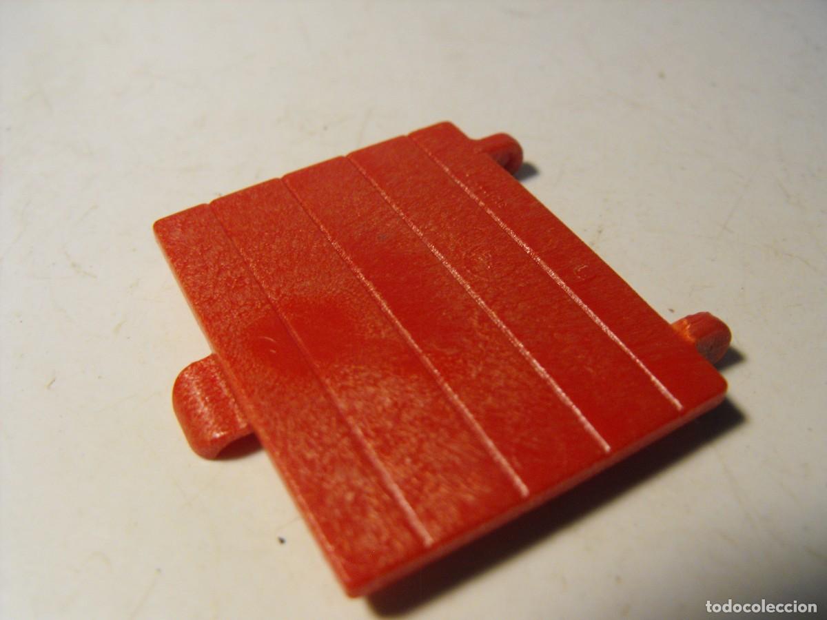 Playmobil: PLAYMOBIL. Puerta, trampilla. - Foto 2