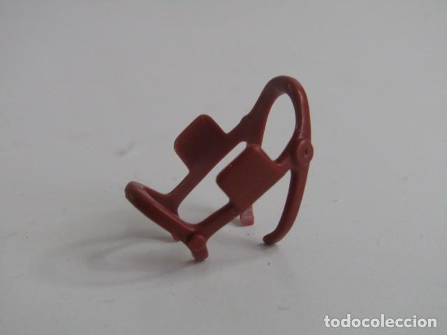 Playmobil: DIFICIL BOCADO CUBREOJOS MARRON CABALLOS 2&ordf; GENERACI&Oacute;N PLAYMOBIL