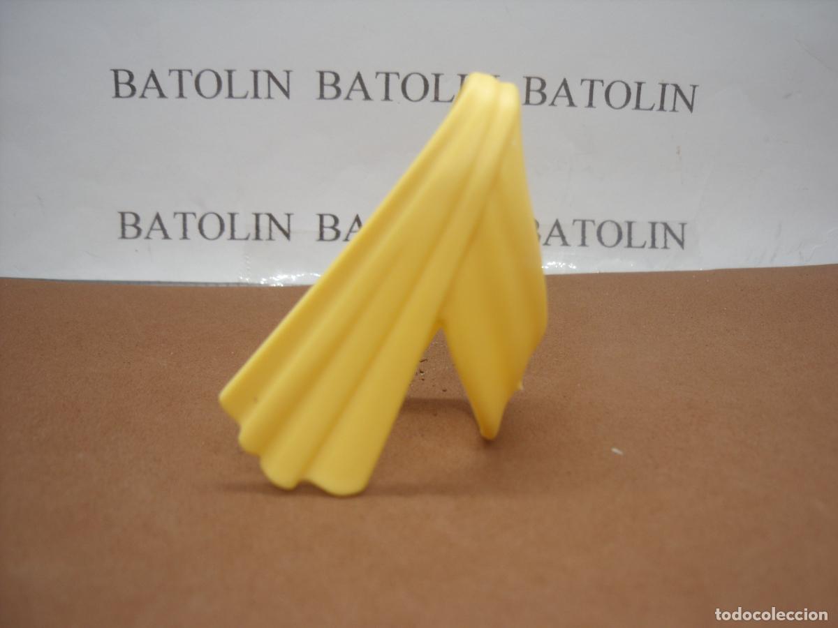 Playmobil: PLAYMOBIL SARI TOGA T&Uacute;NICA BEL&Eacute;N MEDIEVAL ROMANOS--------- COLOR AMARILLO PALIDO