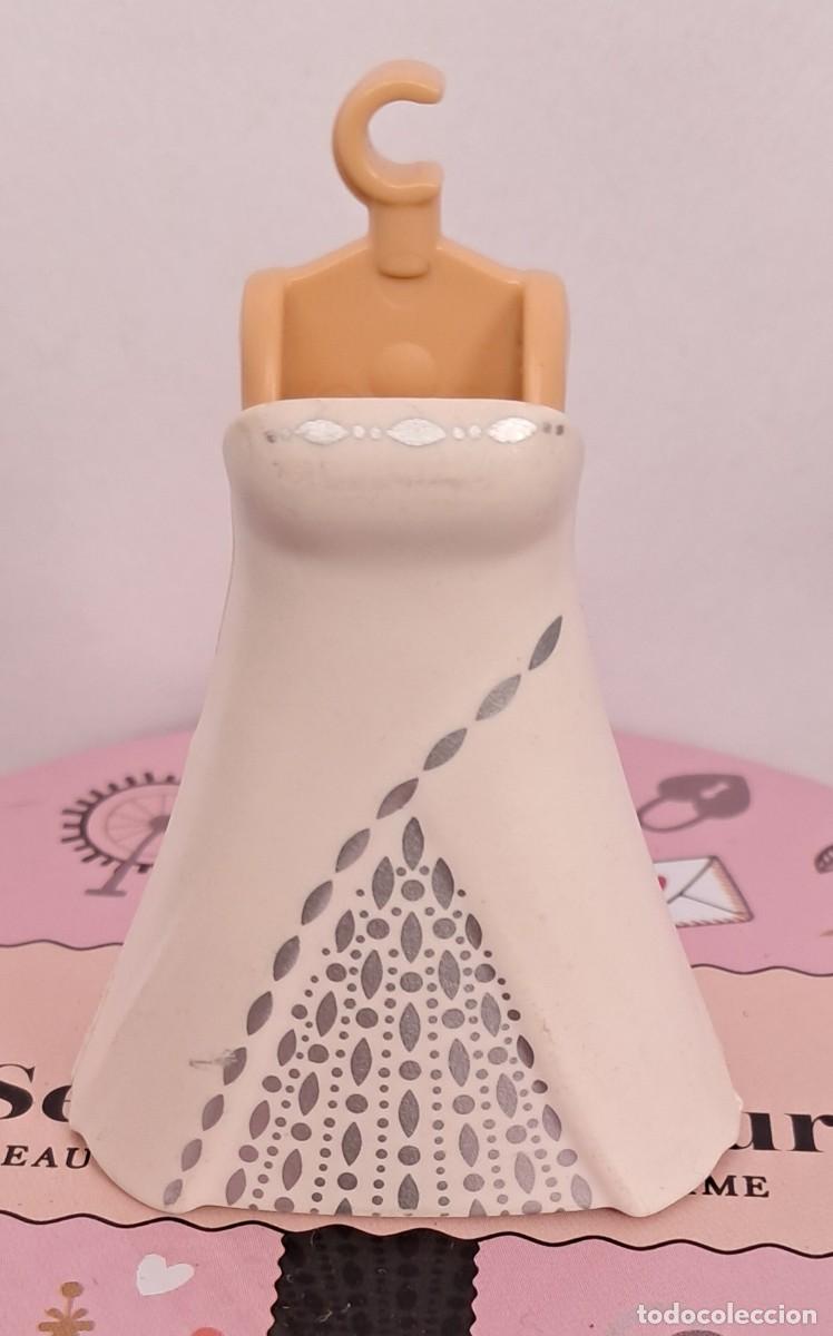 Playmobil: Vestido largo de fiesta novia y percha de playmobil