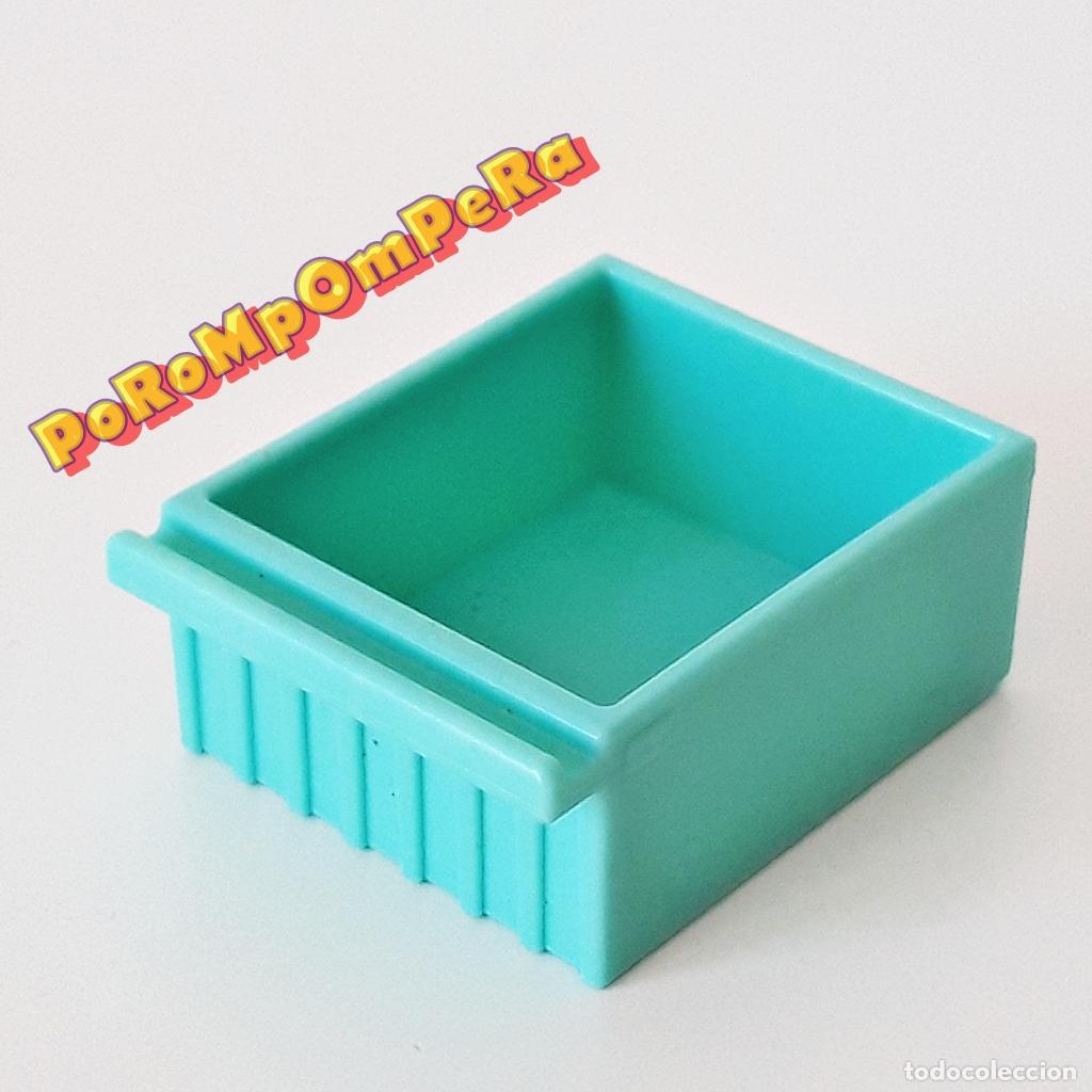 Playmobil: PLAYMOBIL CAJA TURQUESA CARAVANA FAMILIAR 70088 CAJ&Oacute;N CAMPER GAVETA K6