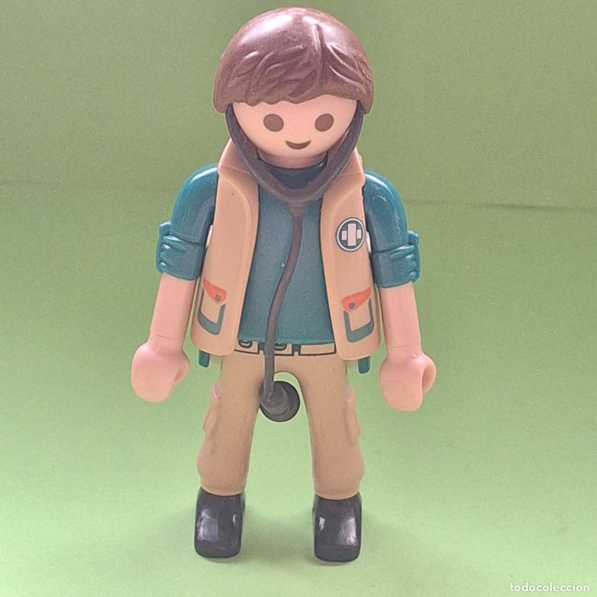 Playmobil: PLAYMOBIL FIGURA - MEDICO - Foto 1