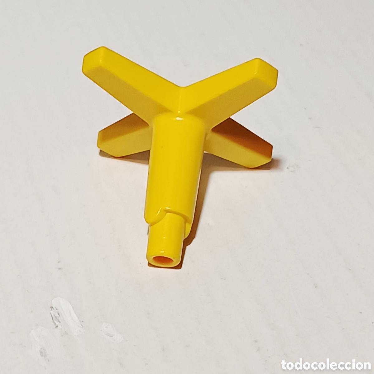 Playmobil: Pieza playmobil base amarillo poste circo roman&iacute; - Foto 3