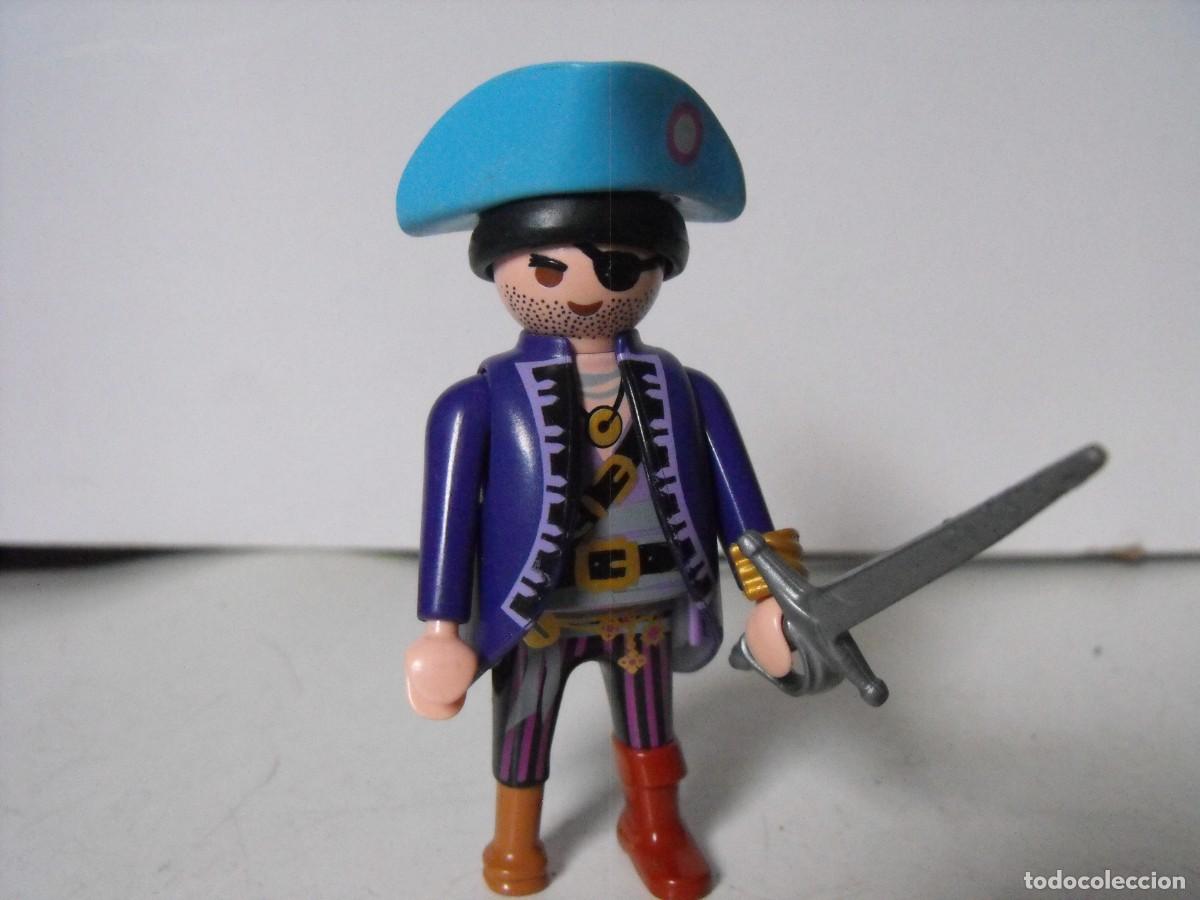 Playmobil: PLAYMOBIL. Figura de pirata. - Foto 1