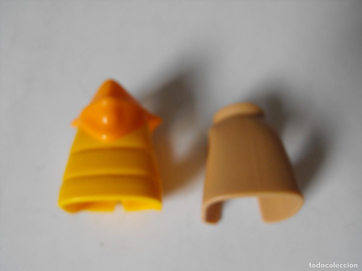 Playmobil: PLAYMOBIL. Lote de dos chalecos. - Foto 3
