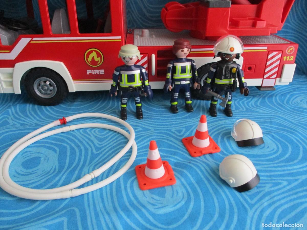 Playmobil: CAMION BOMBEROS MAS COMPLEMENTOS, LAS LUCES FUNCIONAN - Foto 4