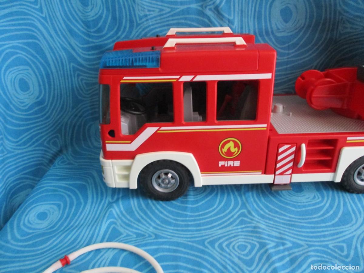 Playmobil: CAMION BOMBEROS MAS COMPLEMENTOS, LAS LUCES FUNCIONAN - Foto 13