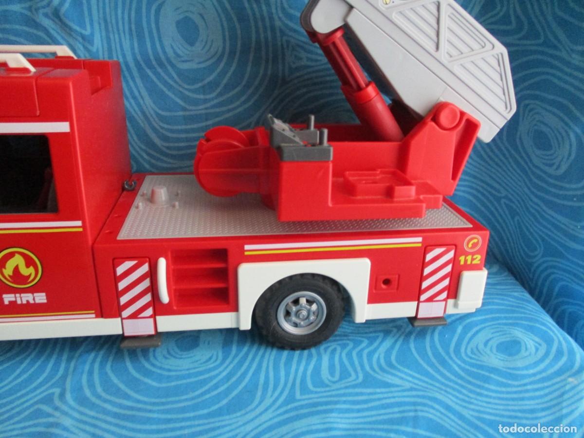 Playmobil: CAMION BOMBEROS MAS COMPLEMENTOS, LAS LUCES FUNCIONAN - Foto 14