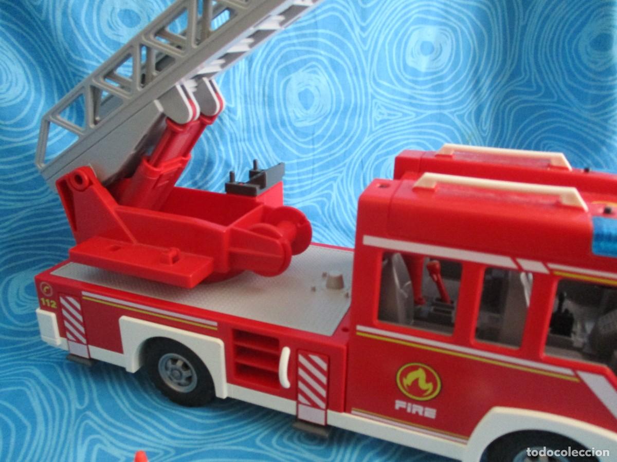 Playmobil: CAMION BOMBEROS MAS COMPLEMENTOS, LAS LUCES FUNCIONAN - Foto 19