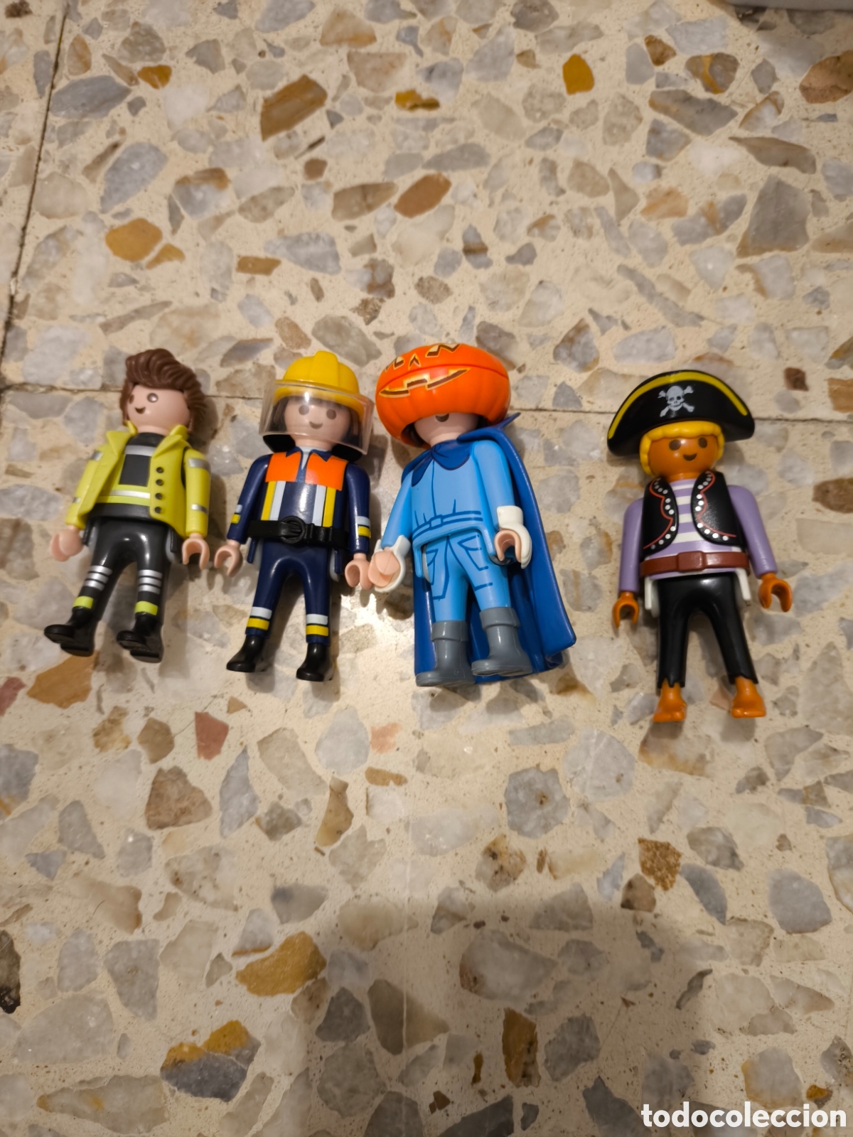Playmobil: Mu&ntilde;ecos Playmobil de cuatro tipos - Foto 1