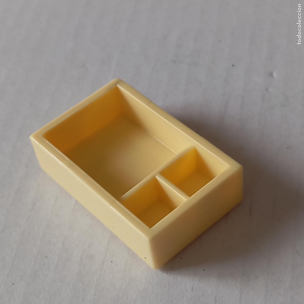 Playmobil: PLAYMOBIL CAJA RECTANGULAR CREMA COMPARTIMENTOS - SET/S POR DETERMINAR J3 - Foto 2
