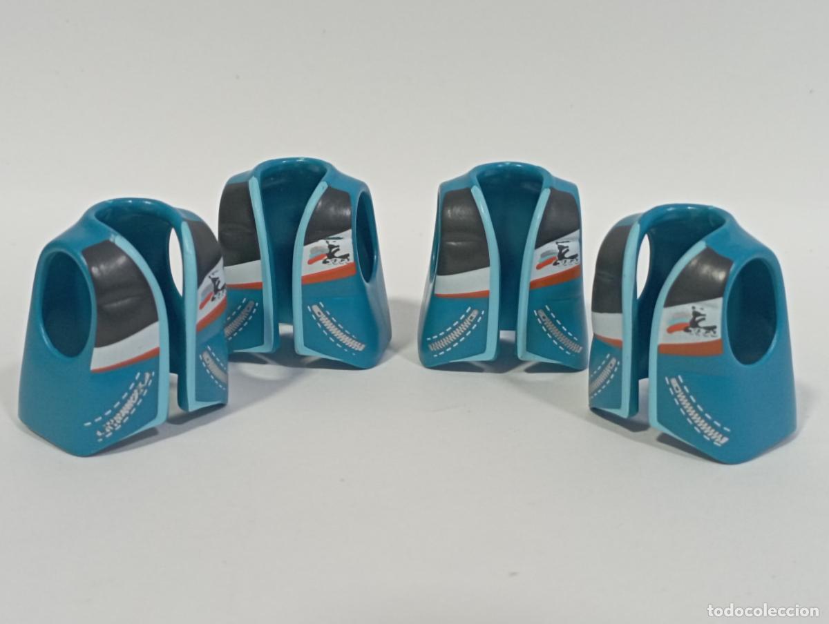 Playmobil: PLAYMOBIL 4 CHALECOS FIGURAS - Foto 1