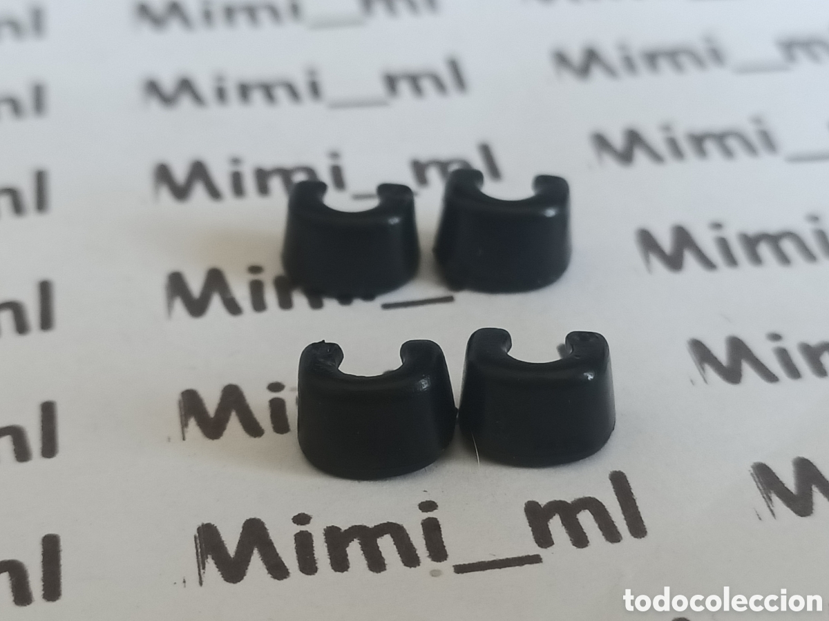Playmobil: Playmobil 2 pares pu&ntilde;os negros recambios figuras