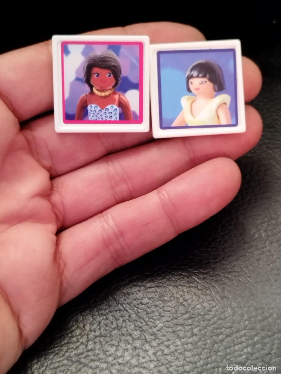 Playmobil: Figura Playmobil. Pareja de placas con im&aacute;genes de mujer moda.