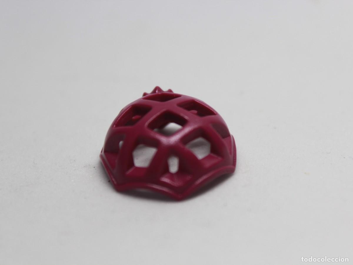 Playmobil: Accesorio playmobil casco rejilla rojo granate. - Foto 2