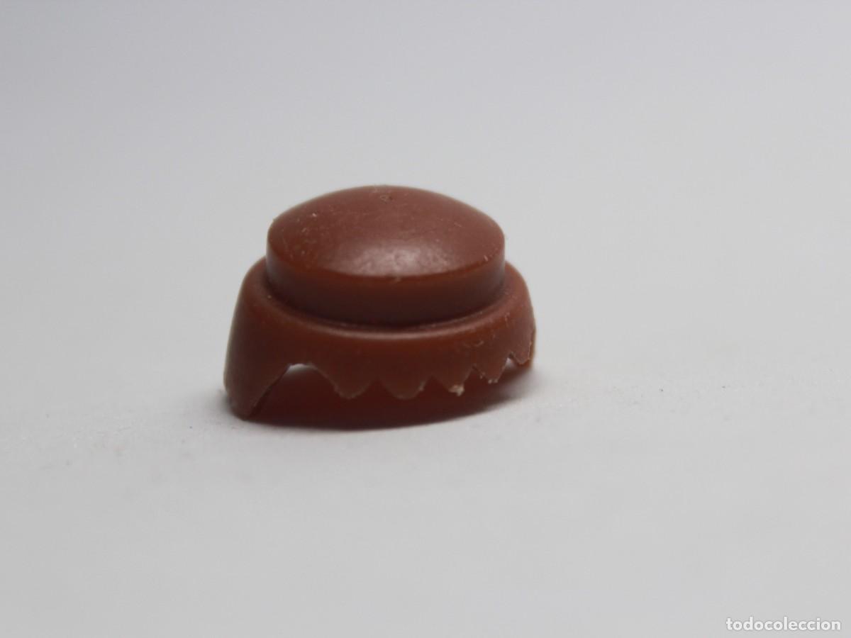 Playmobil: Pelo Playmobil marr&oacute;n corto cl&aacute;sico