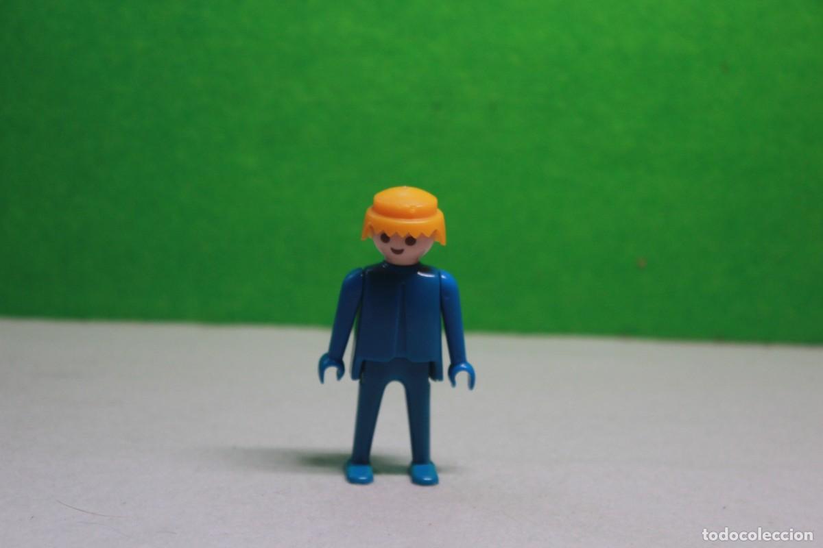 Playmobil: Figura Playmobil adulto con pelo amarillo y ropa azul a&ntilde;o 1974