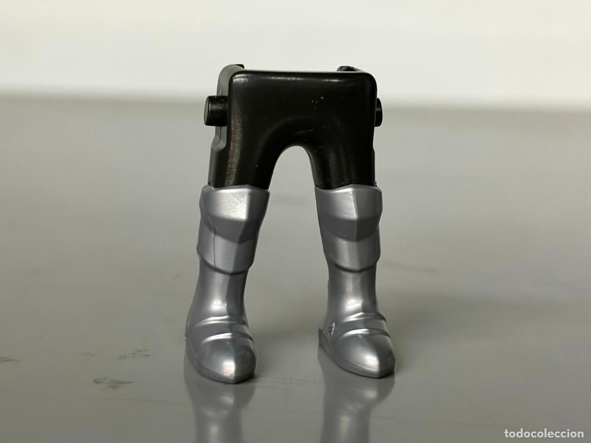 Playmobil: playmobil pierna recambio bota armadura alta plata -pr2
