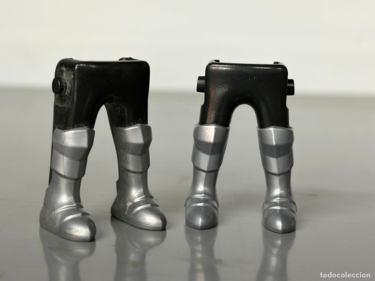 Playmobil: playmobil lote 2 pierna recambio bota armadura alta plata -pr2