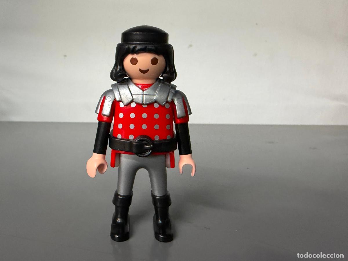 Playmobil: playmobil figura medieval con coraza cuello y cinturon bota negra -mix20