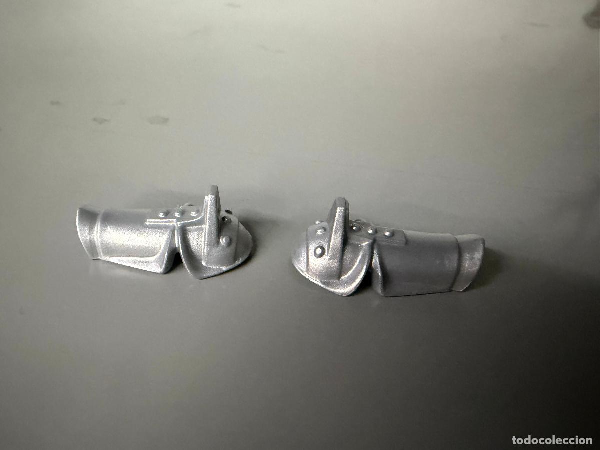 Playmobil: PLAYMOBIL 2 hombreras armadura con picos plata medieval batalla