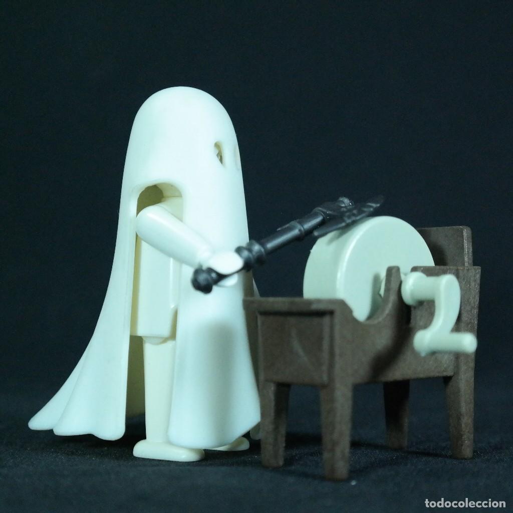 Playmobil: Playmobil fantasma con piedra de afilar ☼