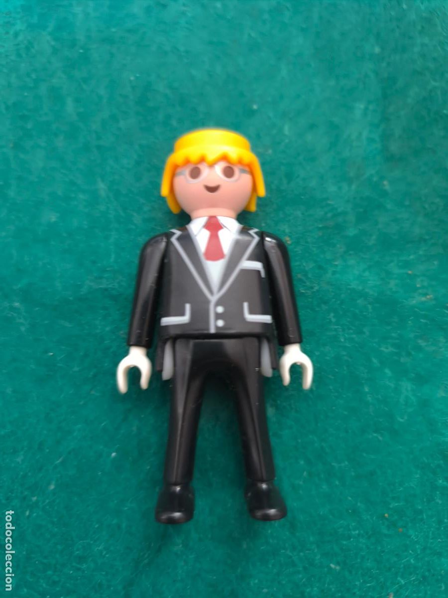 Playmobil: Playmobil figura novio con gafas boda traje negro y corbata roja ciudad city victoriano
