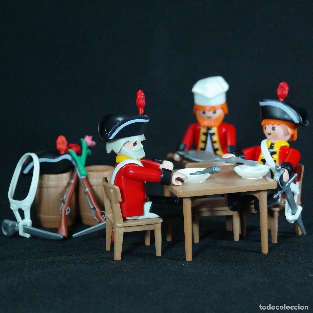 Playmobil: Playmobil tres soldados ingleses almorzando ☼
