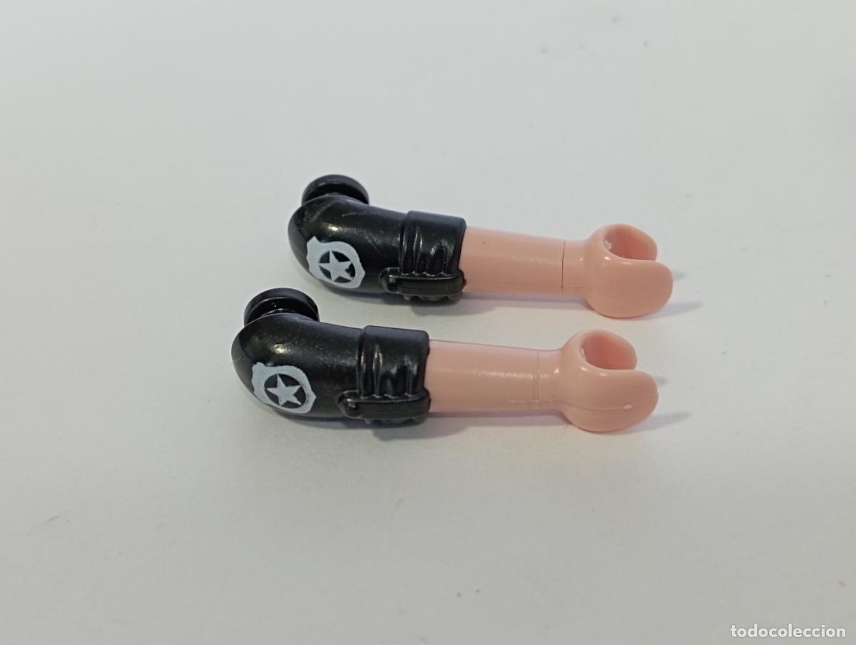 Playmobil: PLAYMOBIL BRAZOS POLIC&Iacute;A