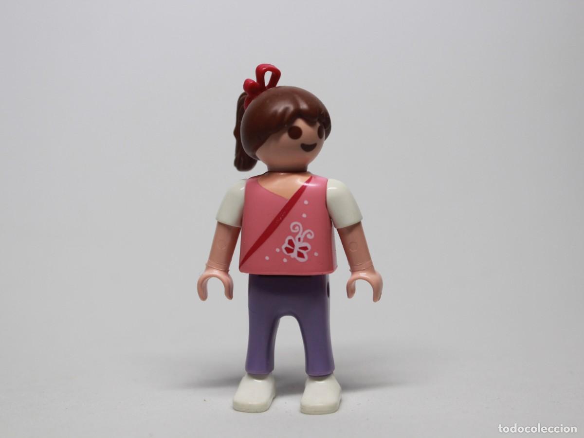 Playmobil: Figura ni&ntilde;a playmobil camiseta rosa mariposa coleta pantal&oacute;n lila a&ntilde;o 1995