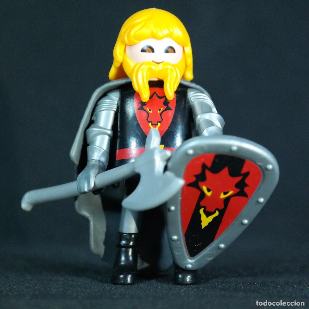 Playmobil: Playmobil barbaro con escudo y hacha ☼
