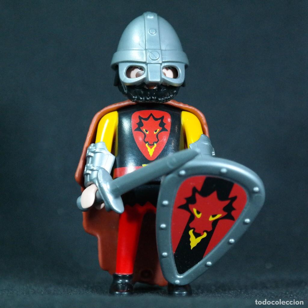 Playmobil: Playmobil barbaro con yelmo ☼