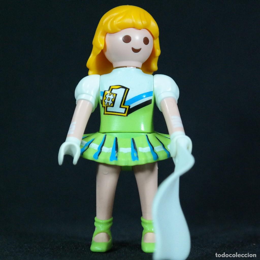 Playmobil: Playmobil mujer con pa&ntilde;uelo ☼