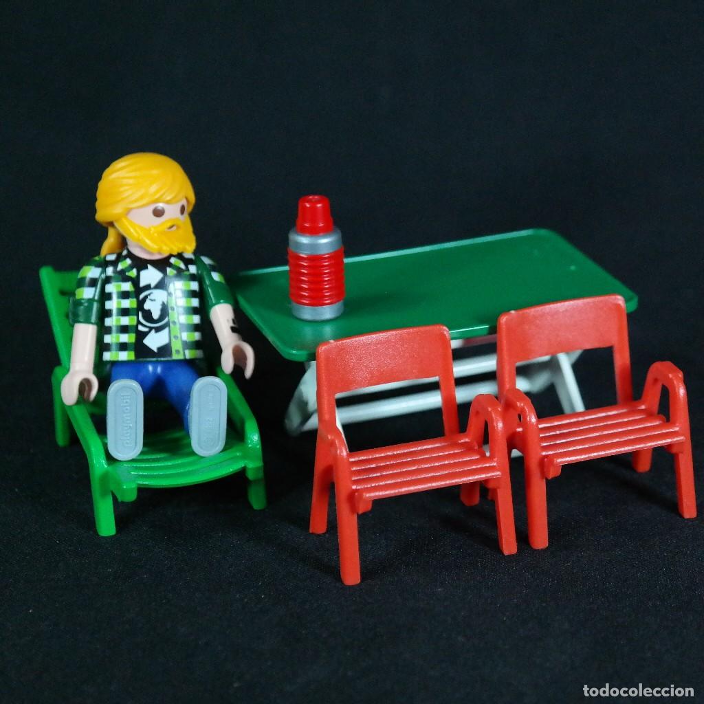 Playmobil: Playmobil mesa de camping con figura, sillas y reposera ☼