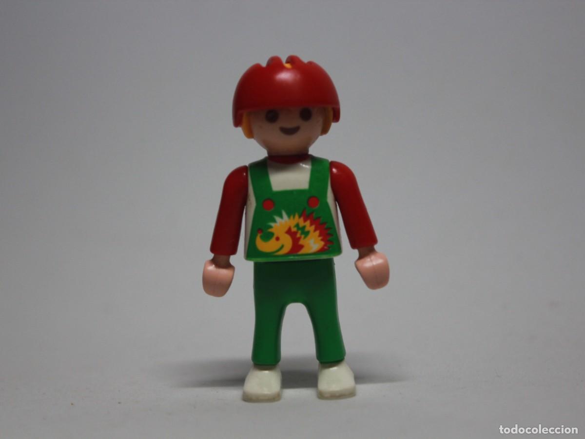 Playmobil: Ni&ntilde;o Playmobil peto verde dibujo erizo gorro rojo a&ntilde;o 1995