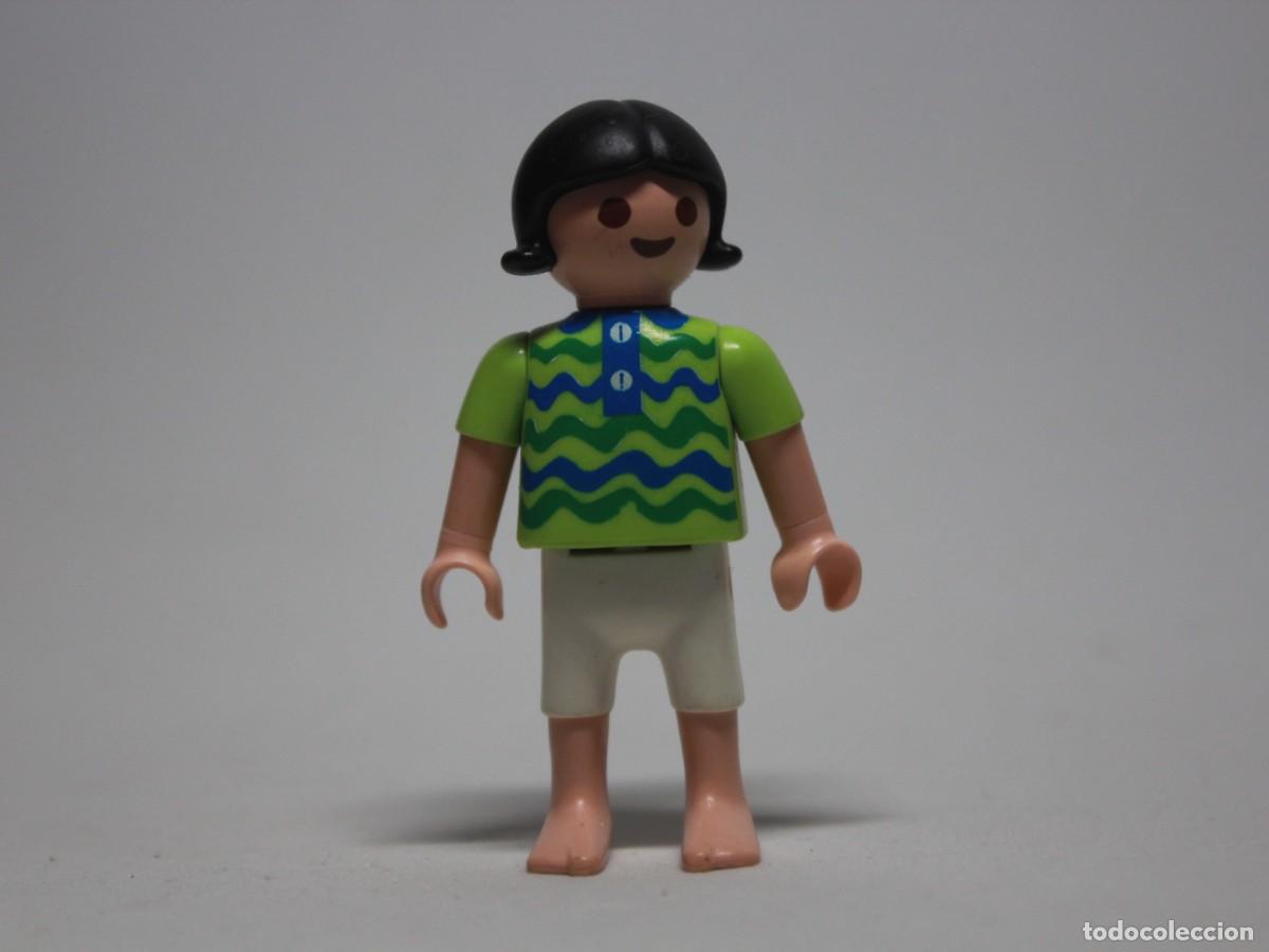 Playmobil: Ni&ntilde;o Playmobil camiseta verde ondas pantal&oacute;n corto claro a&ntilde;o &iquest;?
