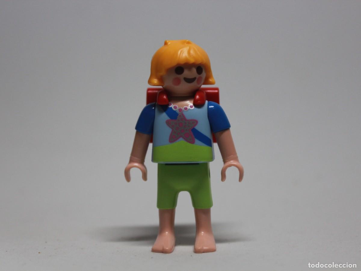 Playmobil: Ni&ntilde;a Playmobil camiseta estrella mochila coletas pantal&oacute;n corto a&ntilde;o