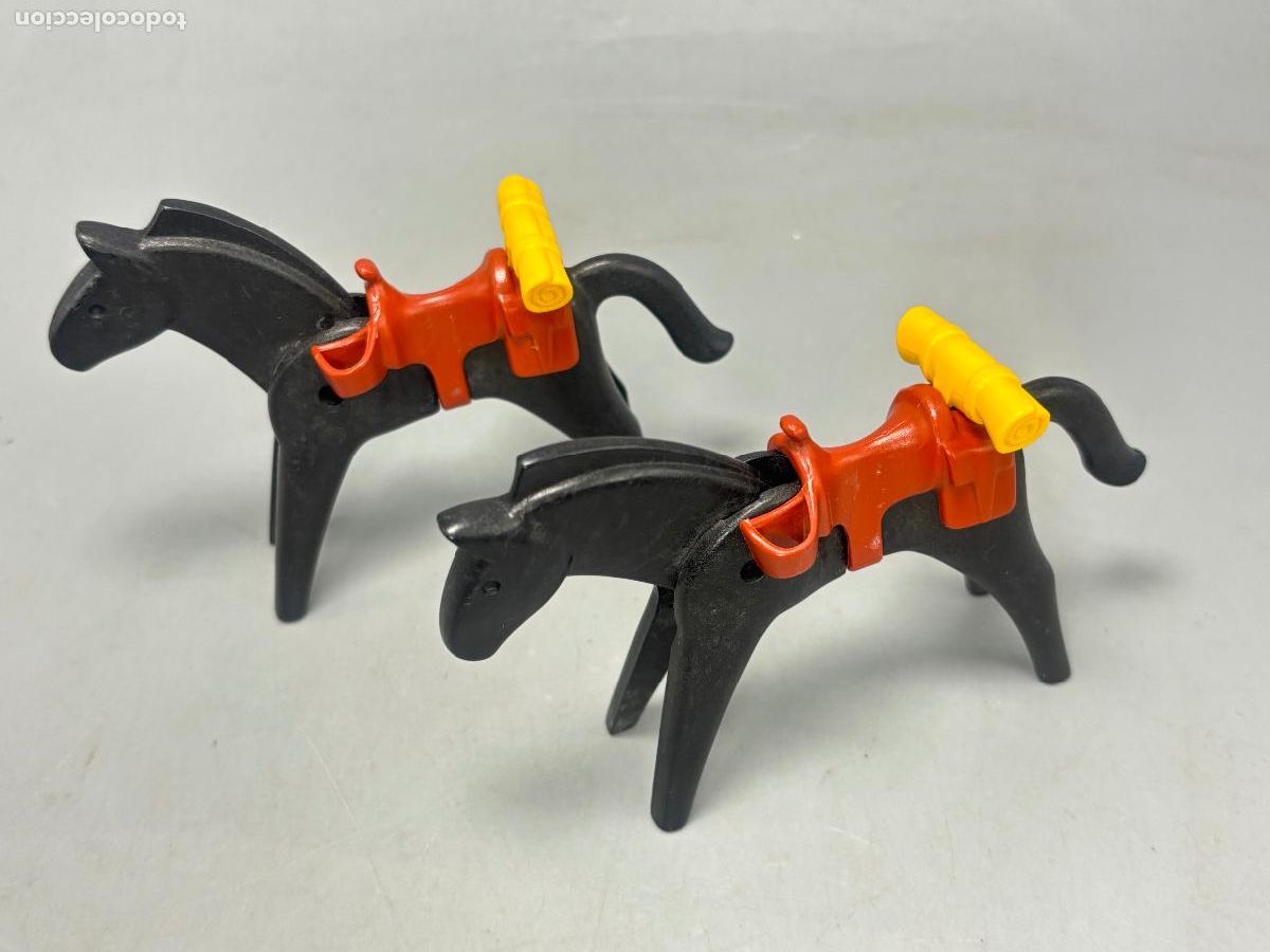 Playmobil: PLAYMOBIL lote caballo con silla de montar de caballer&iacute;a y manta amarilla