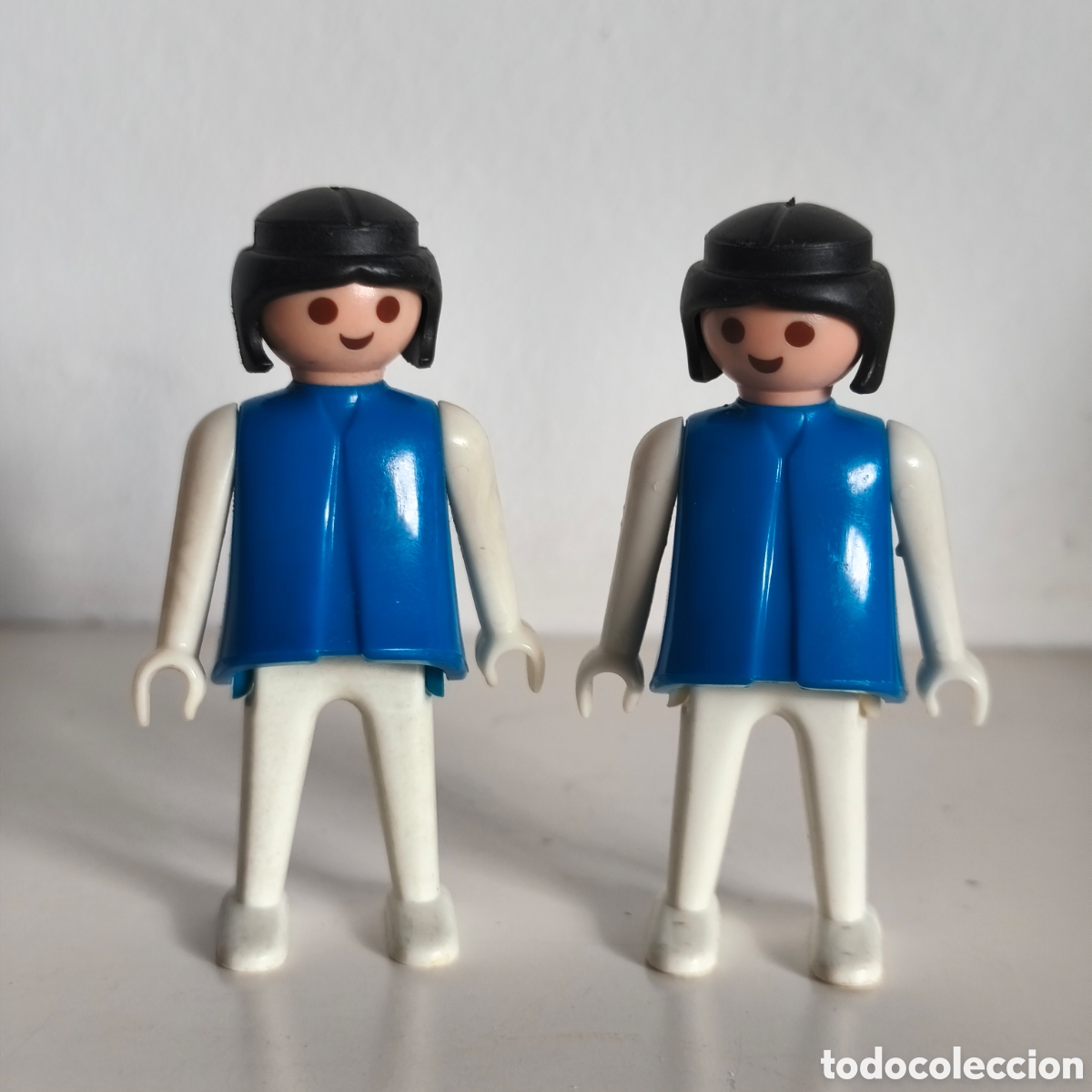 Playmobil: Playmobil / FAMOBIL / Click -2 mujeres vestido azul y blanco- GEOBRA 1974, primera &eacute;poca
