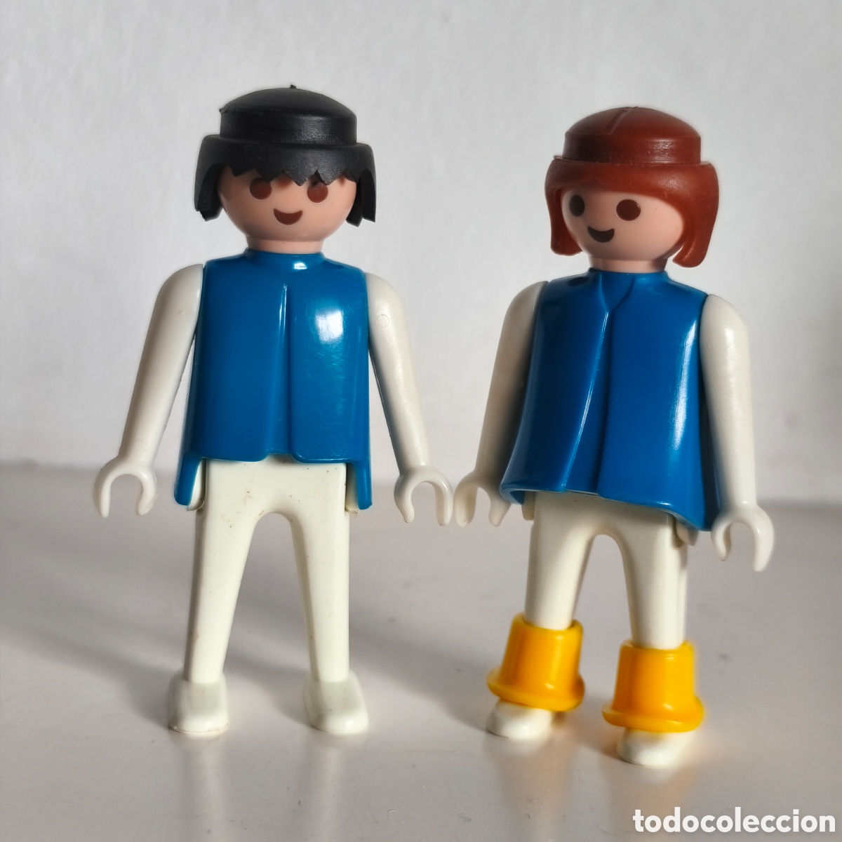 Playmobil: Playmobil / FAMOBIL / Click -hombre y mujer vestido azul y blanco- GEOBRA 1974, primera &eacute;poca