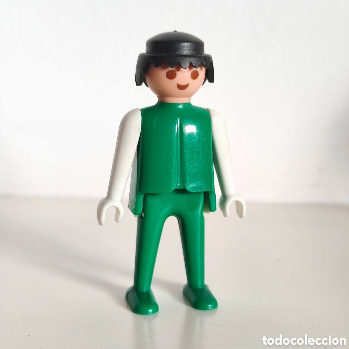 Playmobil: Playmobil / FAMOBIL / Click - hombre vestido verde y blanco- GEOBRA 1974, primera &eacute;poca