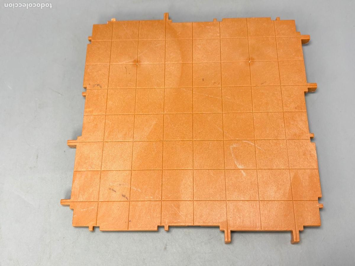 Playmobil: Playmobil base cuadrada defecto pesta&ntilde;a granja estaci&oacute;n tren safari oeste