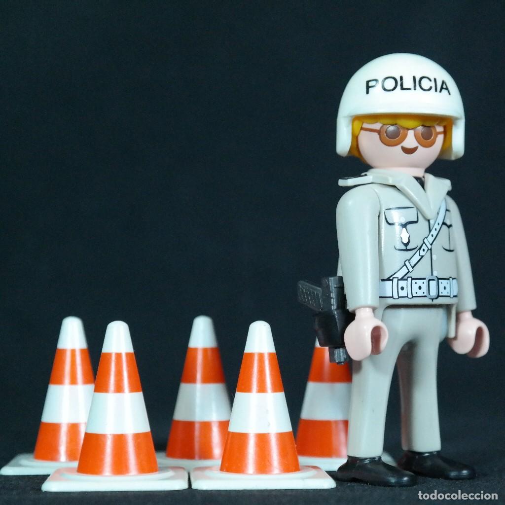 Playmobil: Playmobil policia con conos ☼