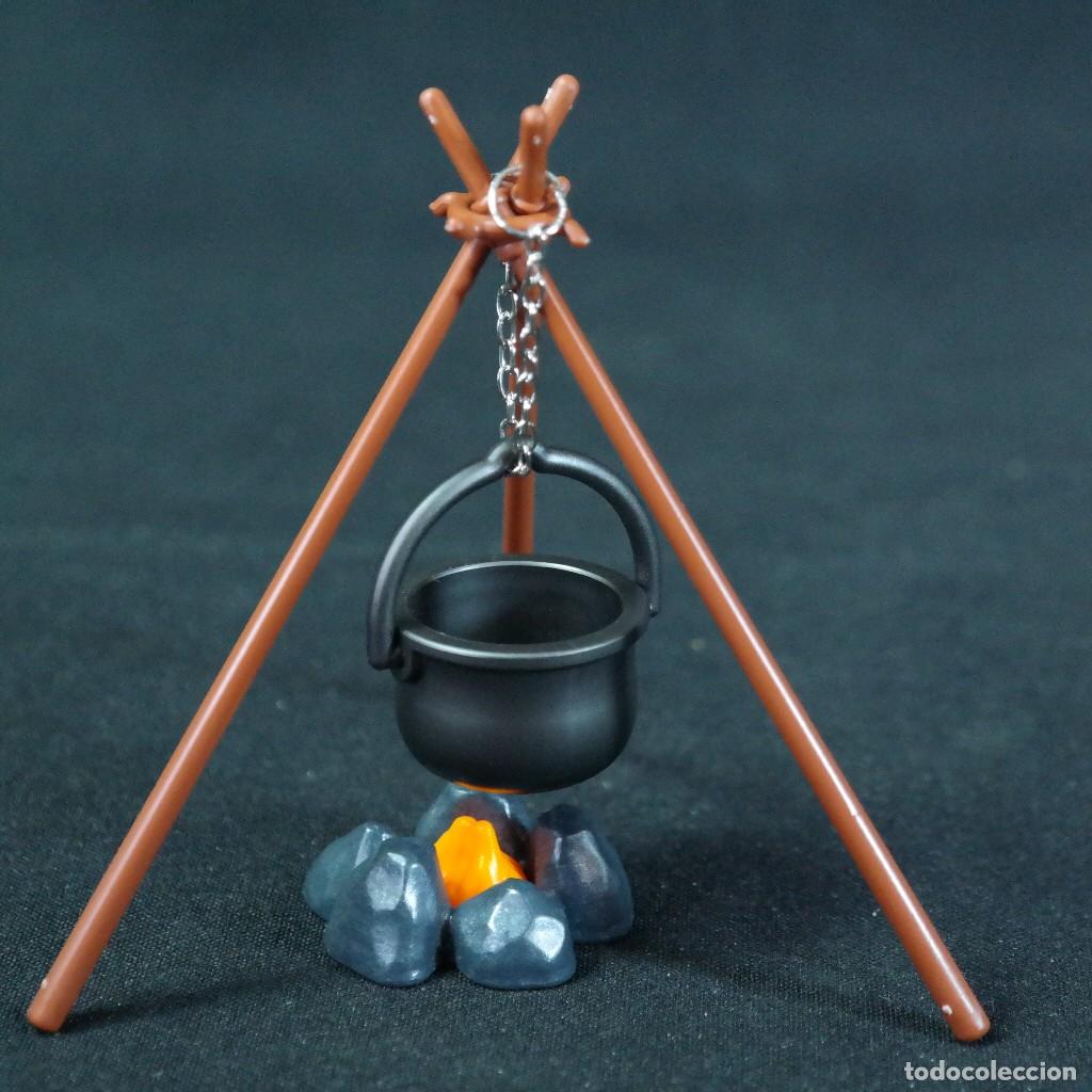 Playmobil: Playmobil tripode con olla ☼