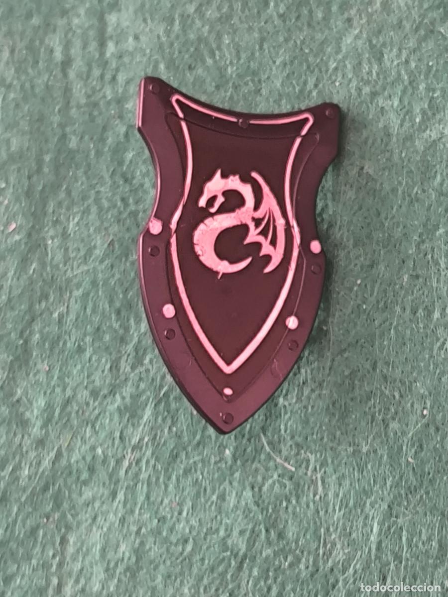 Playmobil: Playmobil escudo medieval negro drag&oacute;n plateado vikingos normandos b&aacute;rbaros castillo torneo