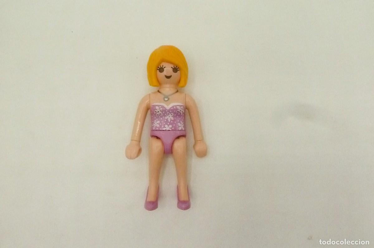 Playmobil: Mujer en ba&ntilde;ador. Playmobil